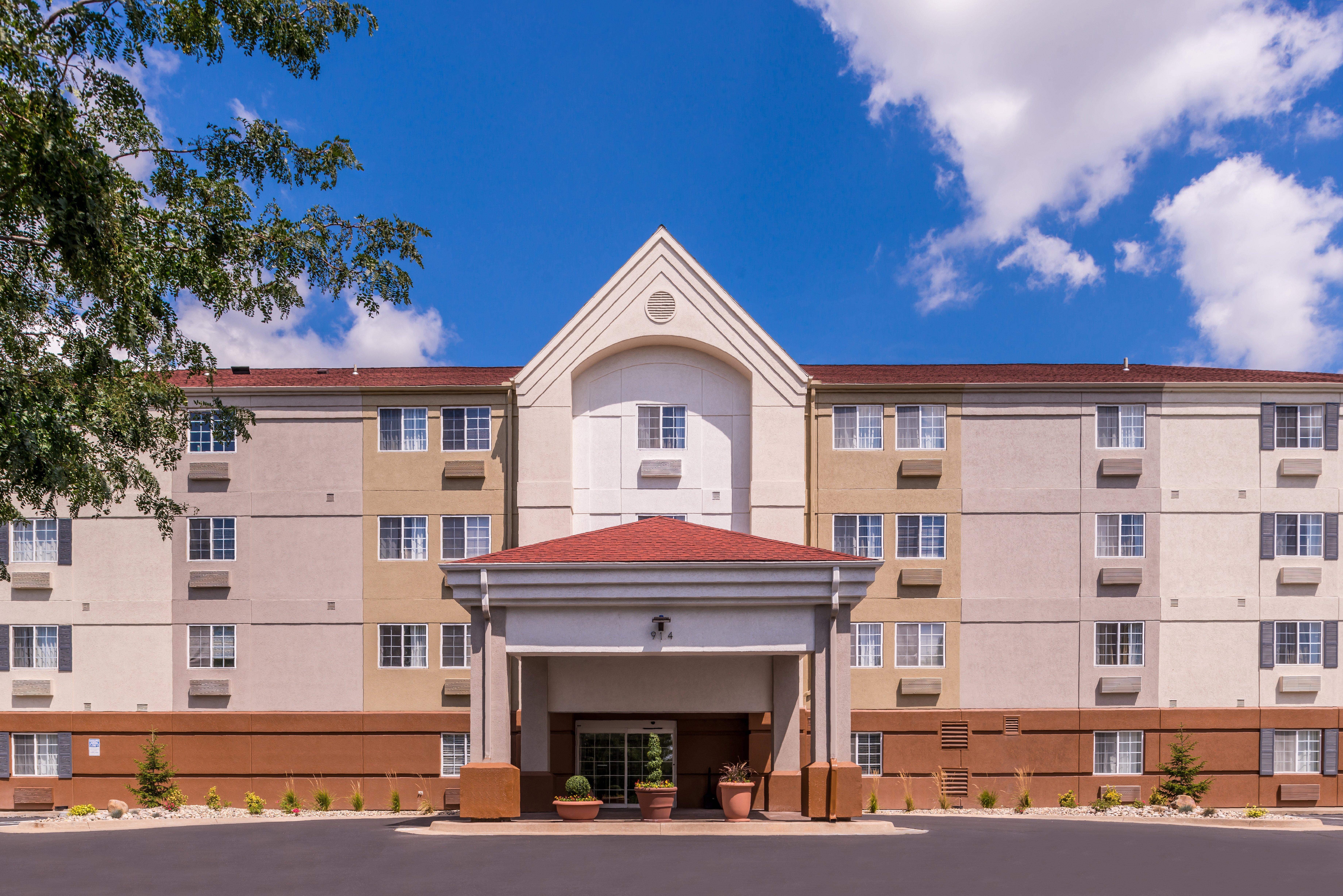 Candlewood Suites - Topeka West, An Ihg Hotel Exterior photo